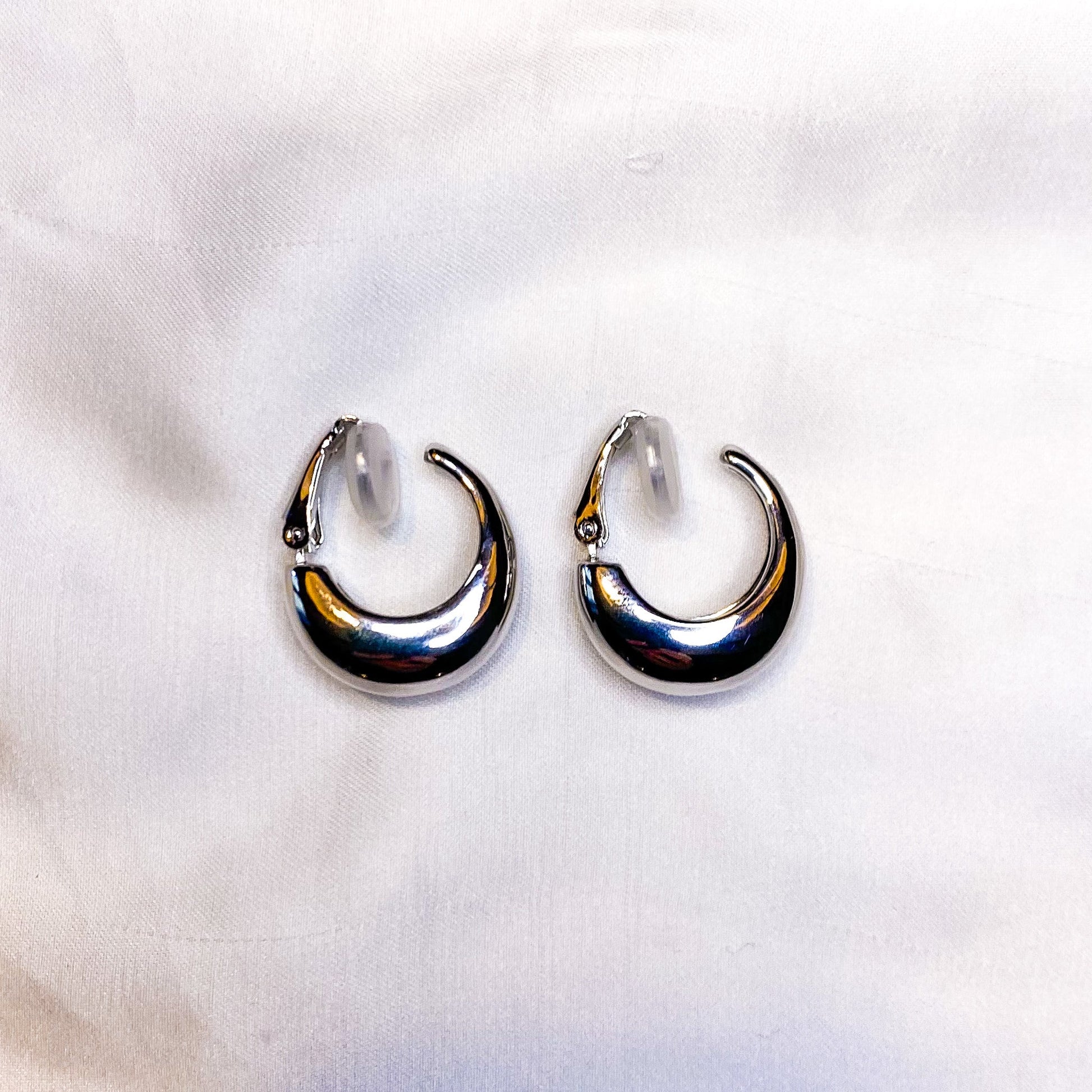 Forever Hoops - Klipoorbellen.comKlipoorbellenGoudkleurig