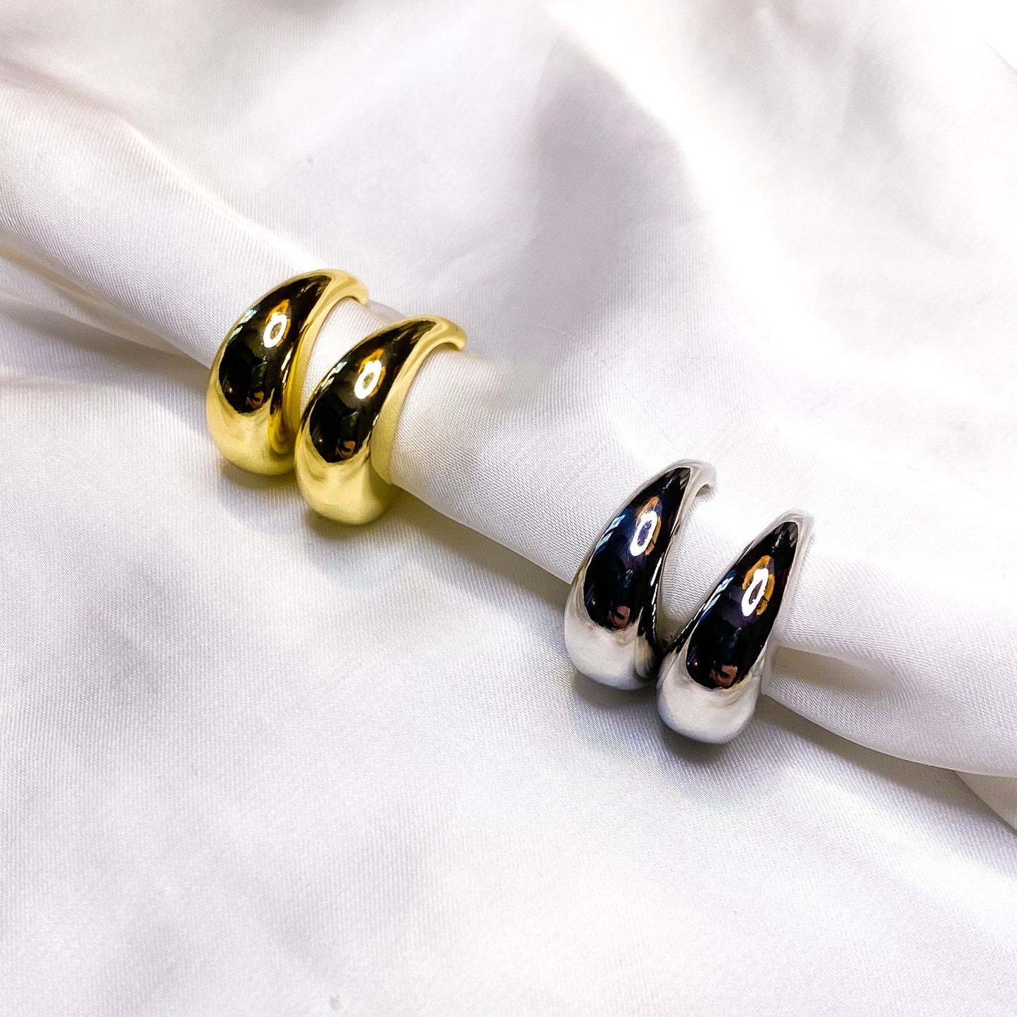 Forever Hoops - Klipoorbellen.comKlipoorbellenGoudkleurig