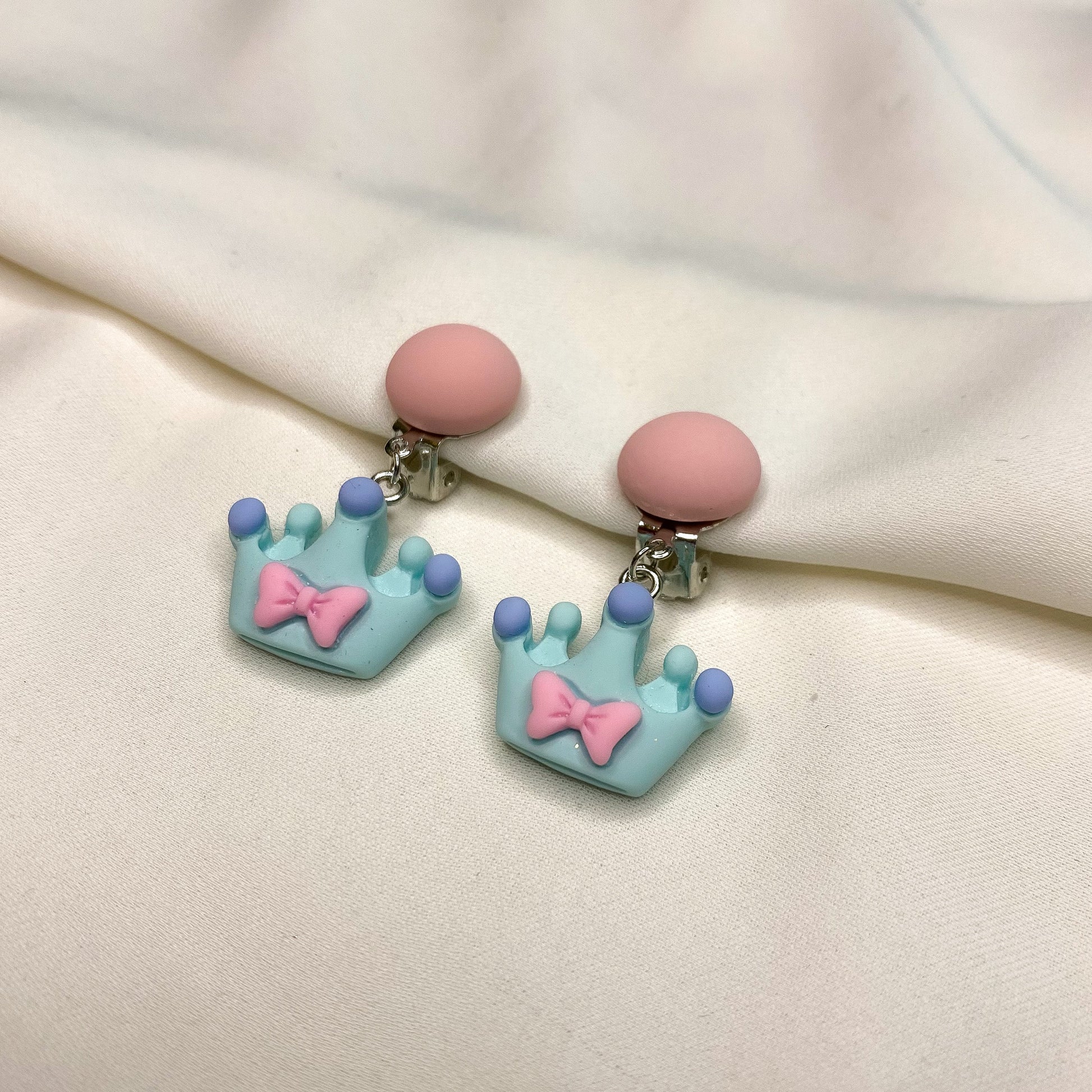 Kroontje Blauw -  - Klipoorbellen.nl